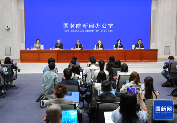 玖富智配 民营经济促进法明确：建立健全行政执法违法行为投诉举报处理机制